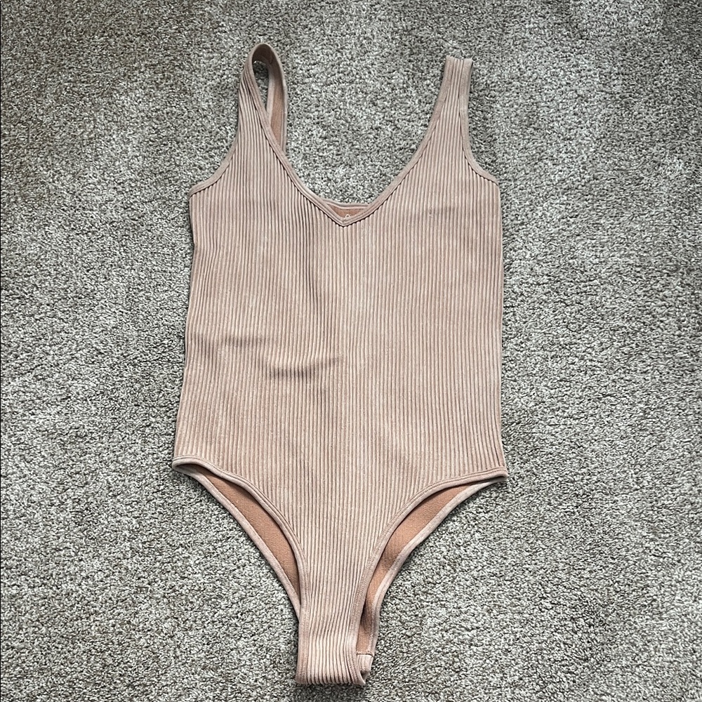 Women’s Ribbed Bodysuits - Picture 3 of 4